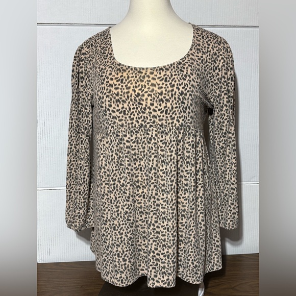 Monroe & Main women’s animal print size 2x top 28” length - Picture 1 of 9
